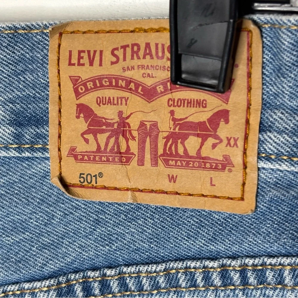 Levis 501 Vintage Denim Shorts Frayed Hem High Waist Button Fly Distressed 30